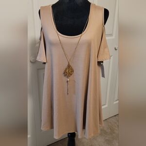 🔥2For$20 Women's Beige/Tan Cold Shoulder Shirt with Necklace Size L. NEW